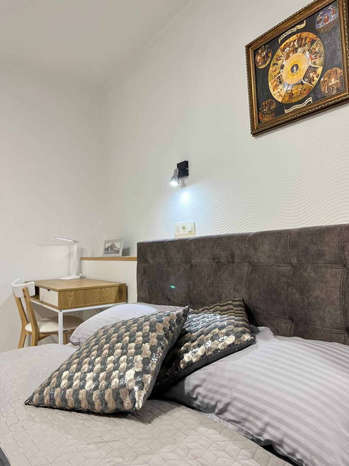 Chernigov City Apartments Na Peremohy المظهر الخارجي الصورة