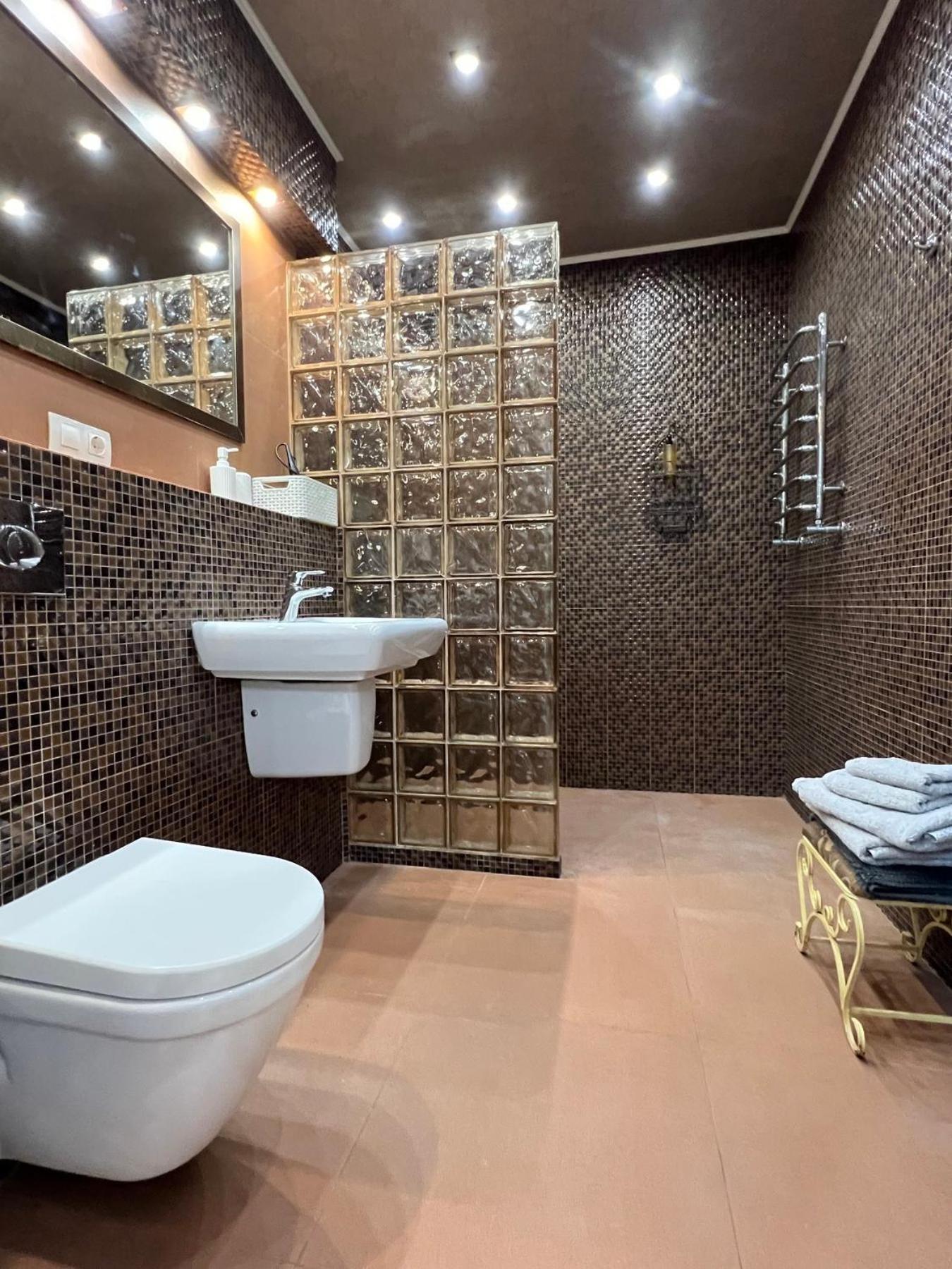 Chernigov City Apartments Na Peremohy المظهر الخارجي الصورة
