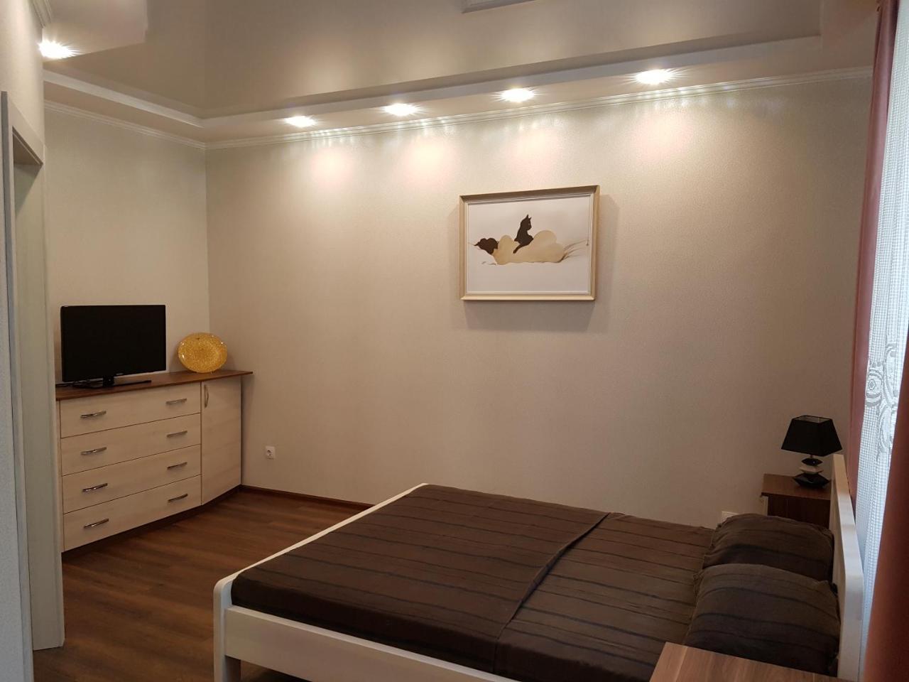Chernigov City Apartments Na Peremohy المظهر الخارجي الصورة
