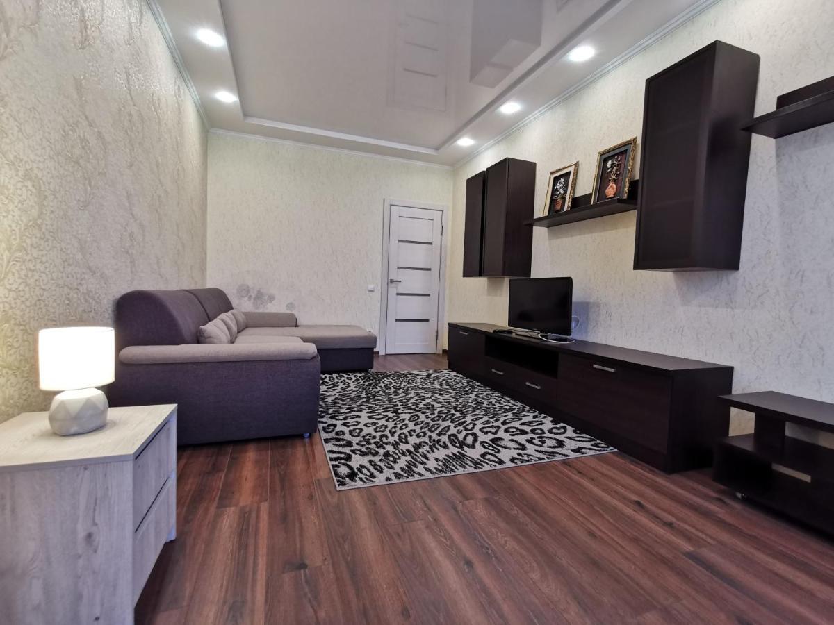 Chernigov City Apartments Na Peremohy المظهر الخارجي الصورة