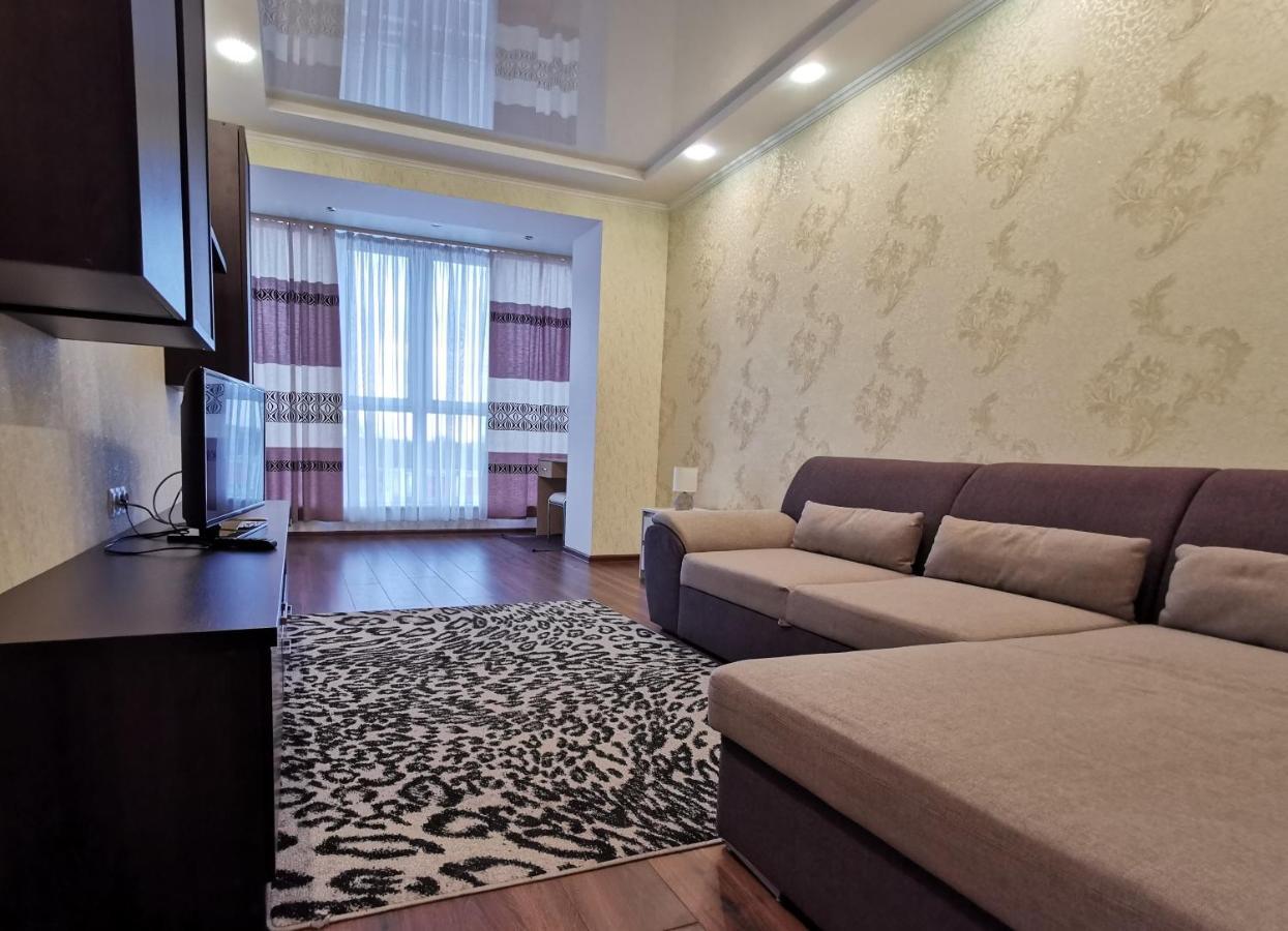 Chernigov City Apartments Na Peremohy المظهر الخارجي الصورة