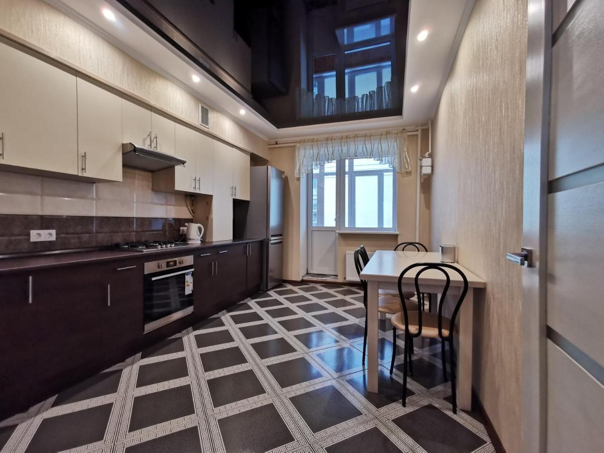 Chernigov City Apartments Na Peremohy المظهر الخارجي الصورة